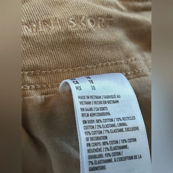 NWT AE Khaki Pleated Mini Skort - Picture 4 of 4